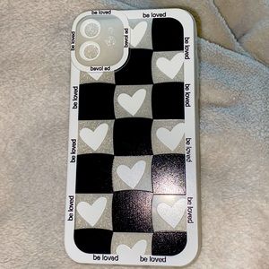2 iPhone 11 cases